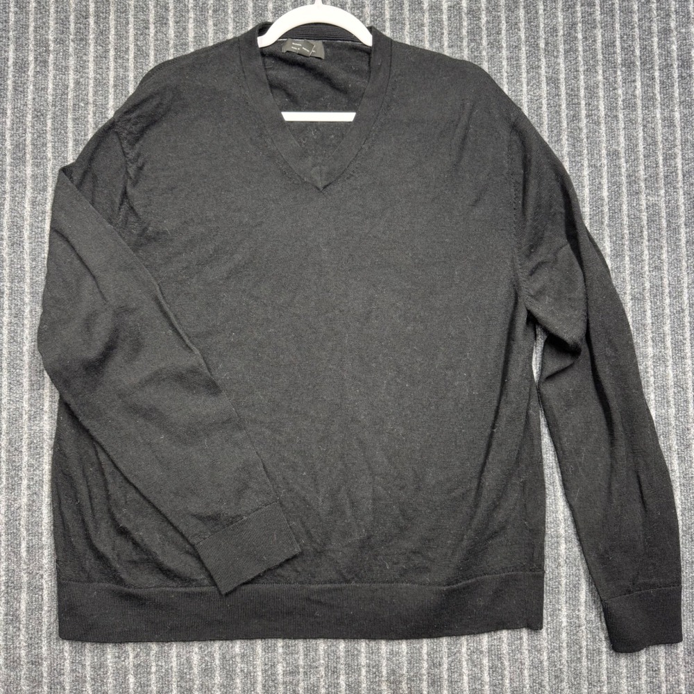Banana Republic Mens V-Neck Sweater XXL Black 100% Merino Wool Lightweight Knit